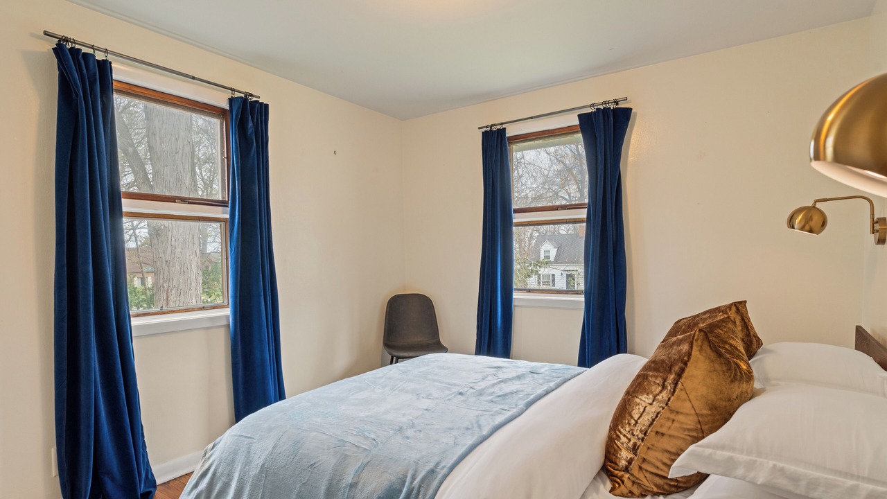 Photo of Bedroom in Mishawaka