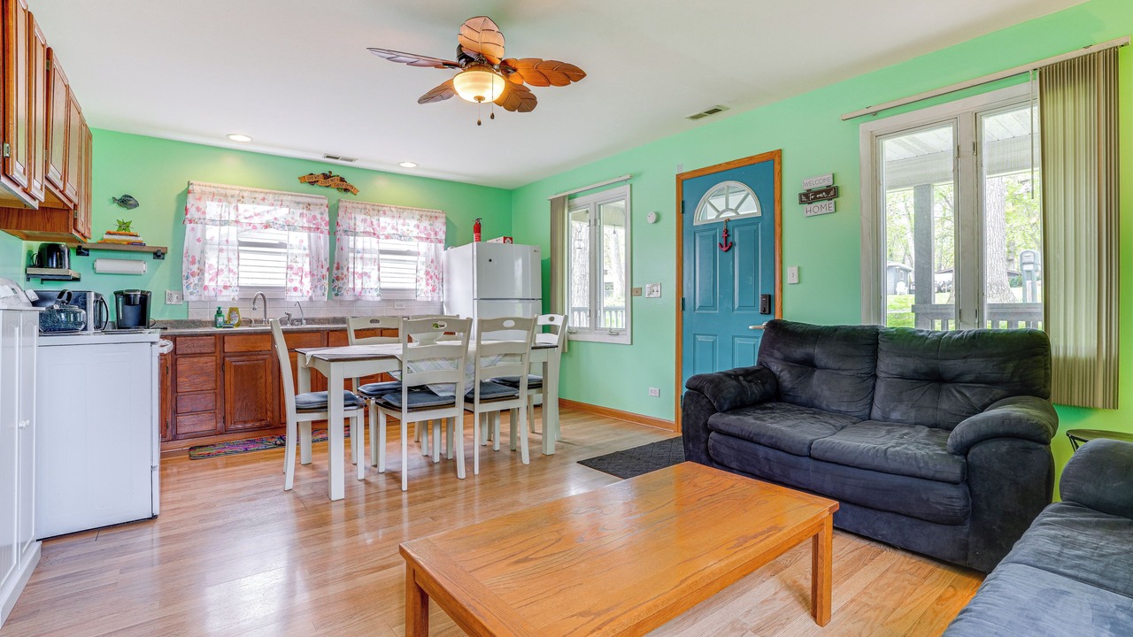 Photo of Livingroom in Sister Lakes