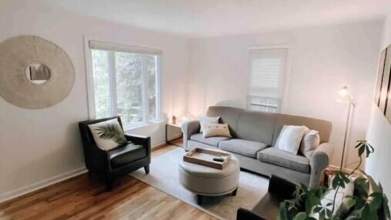 Photo of Livingroom in Spring Lake