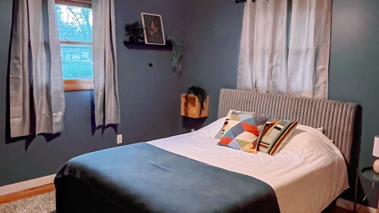 Photo of Bedroom in Paw Paw Lake
