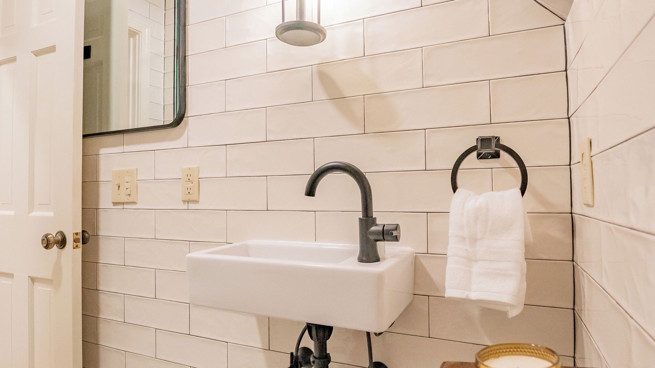 Photo of Bathroom in Niles