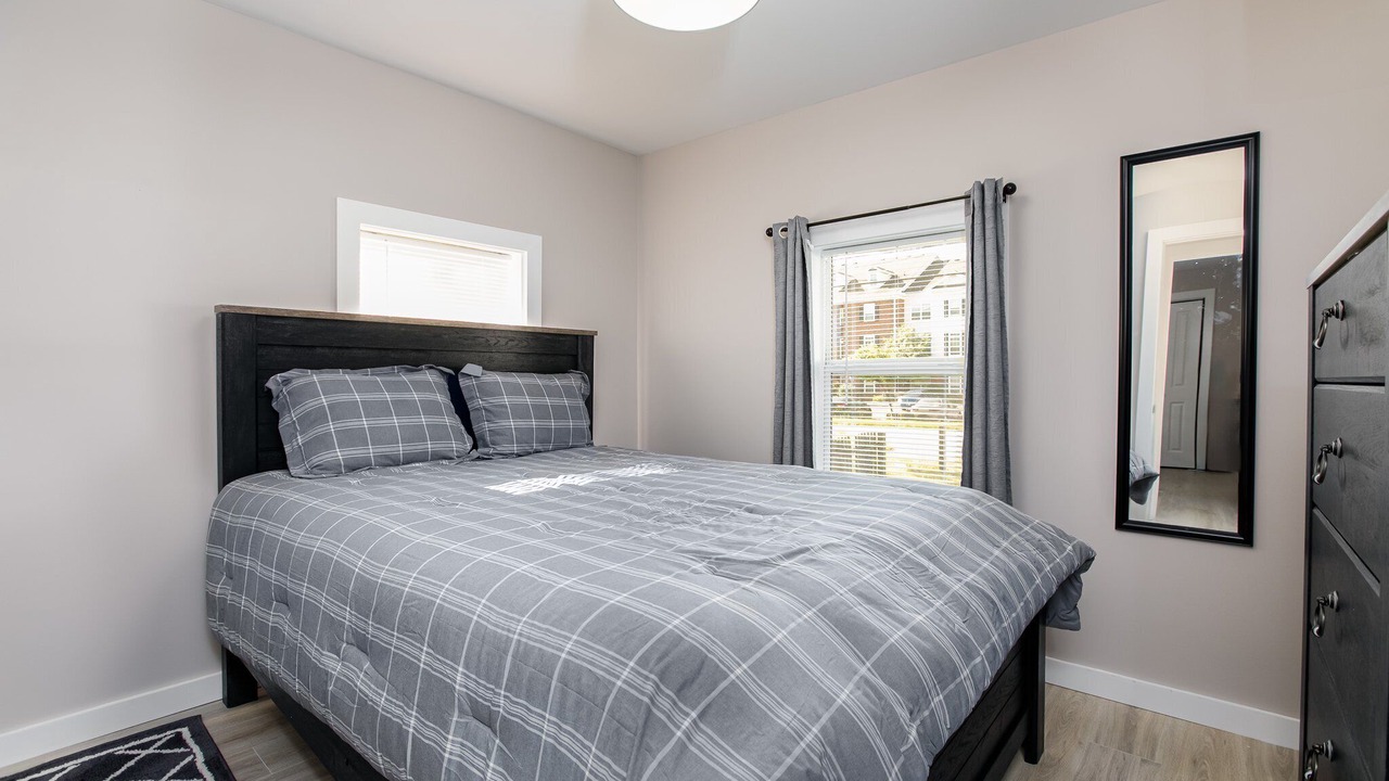 Photo of Bedroom in Roseland