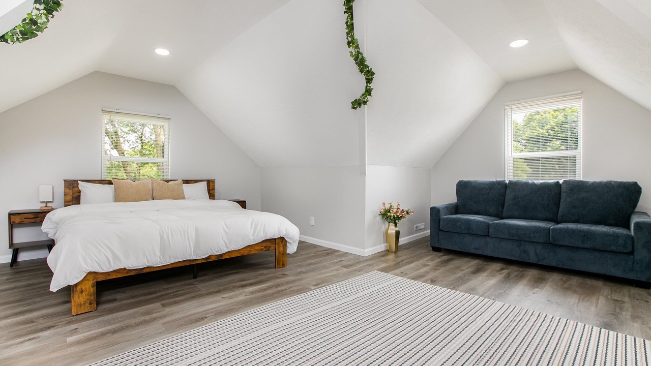 Photo of Bedroom in Near Northwest