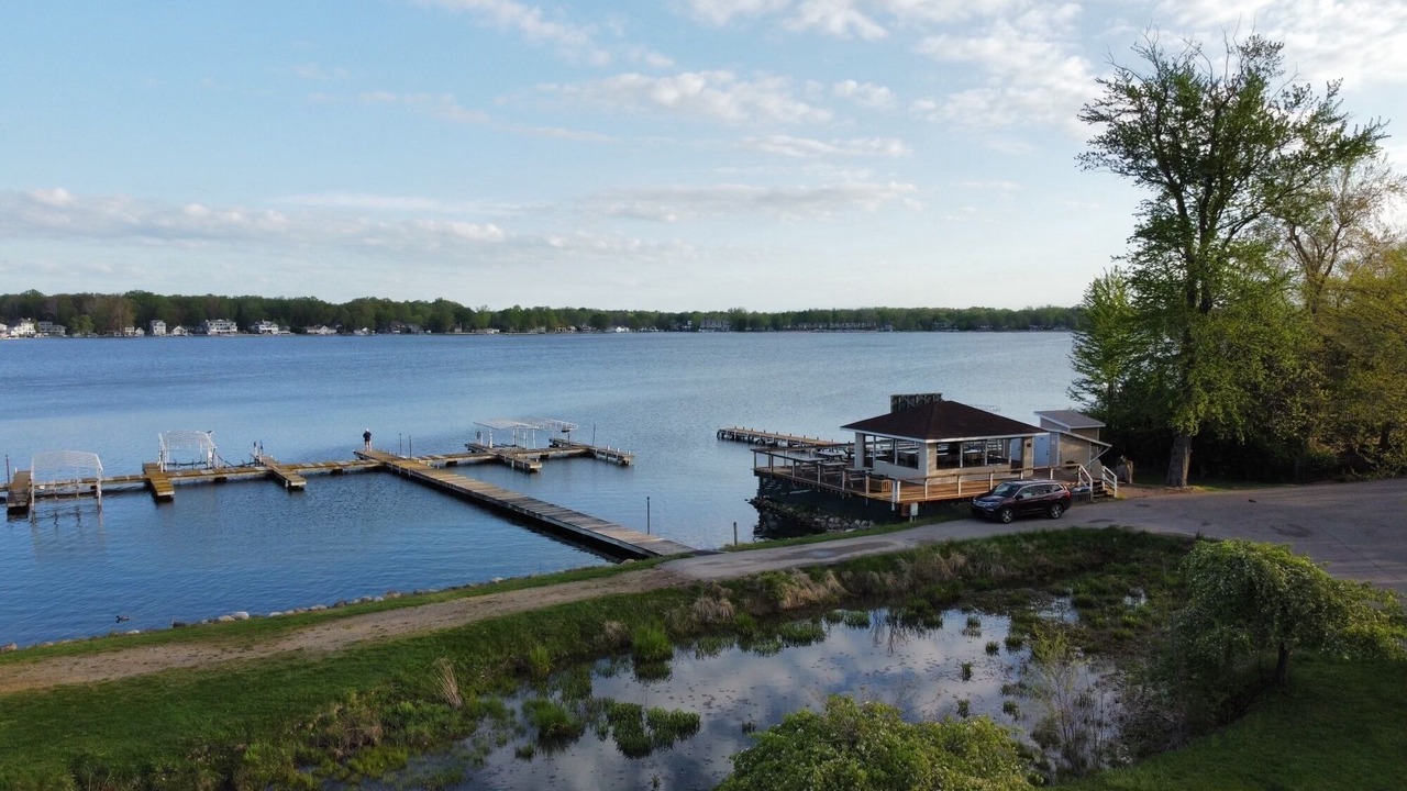 Photo of Outdoor in Paw Paw Lake