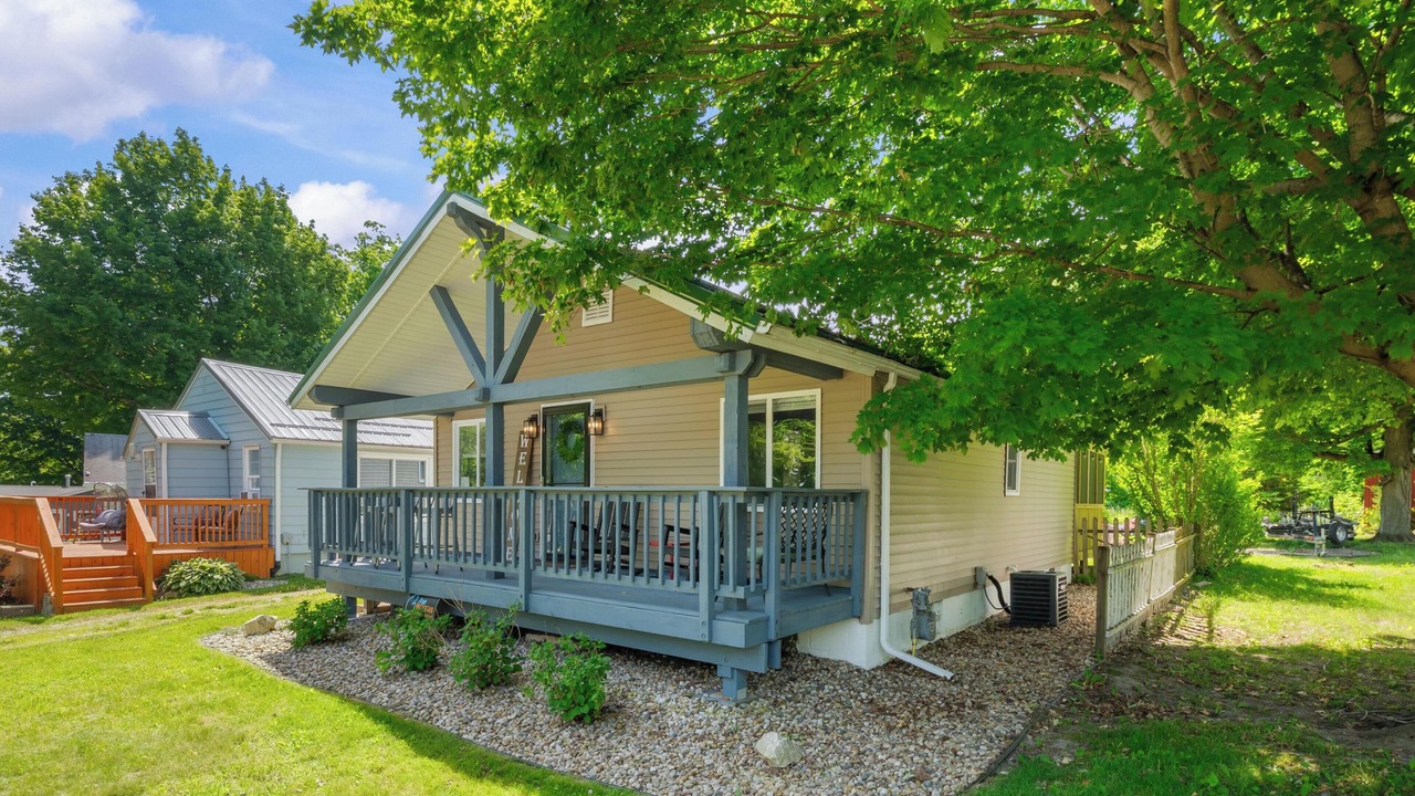 Photo of Outdoor in Paw Paw Lake