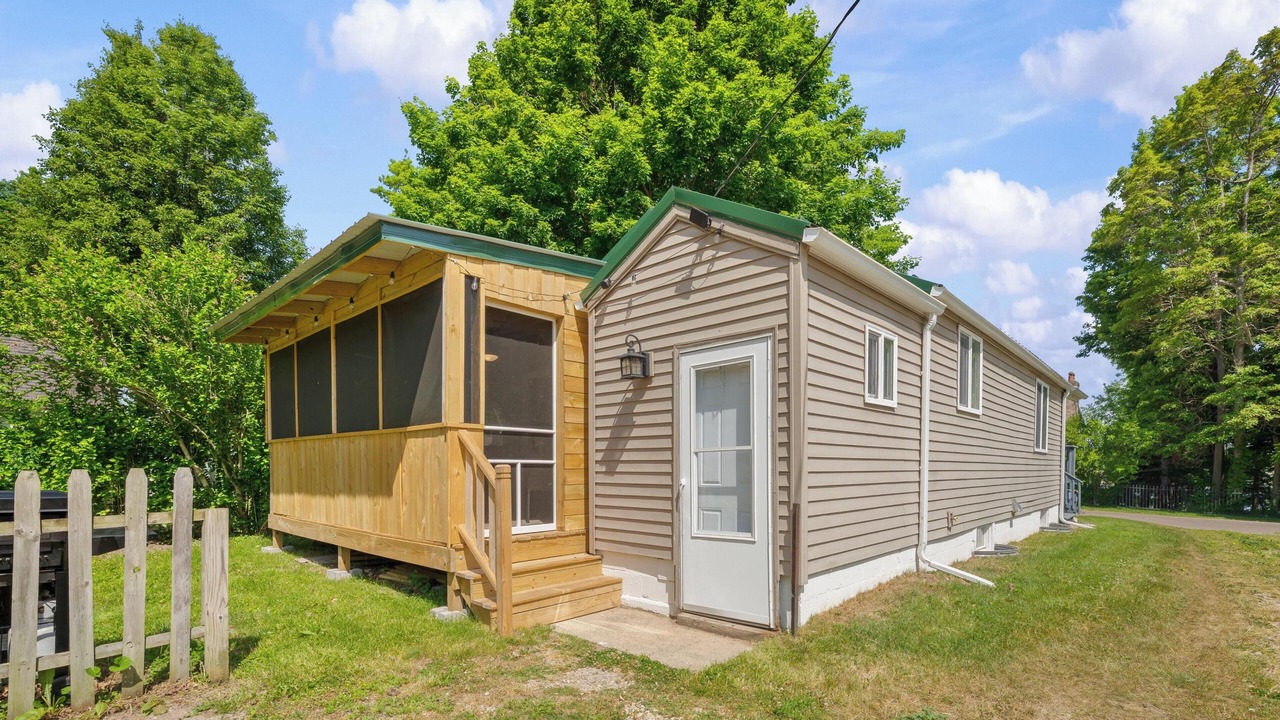 Photo of Outdoor in Paw Paw Lake