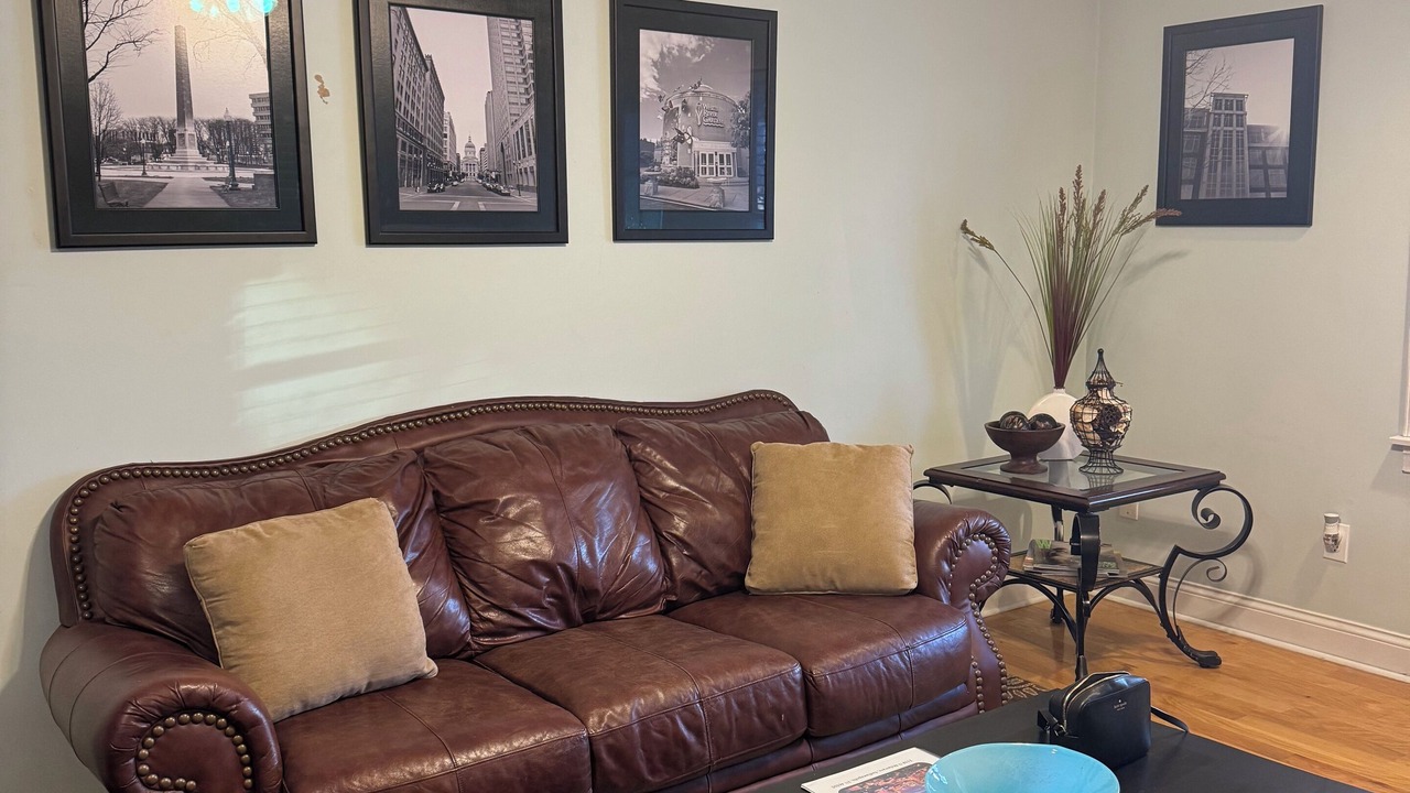 Photo of Livingroom in Fall Creek Place