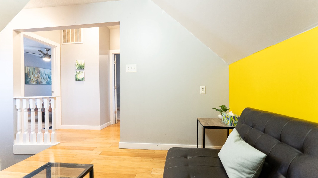 Photo of Livingroom in Babe Denny