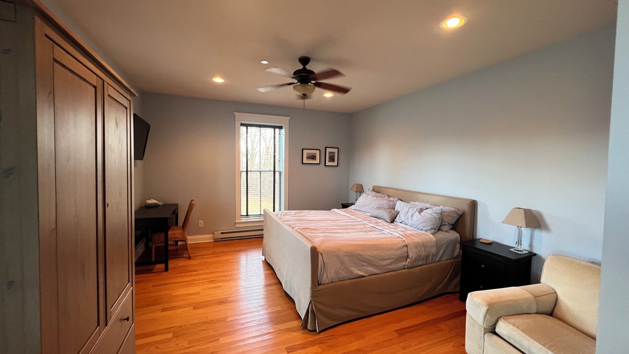 Photo of Bedroom in Wheeler