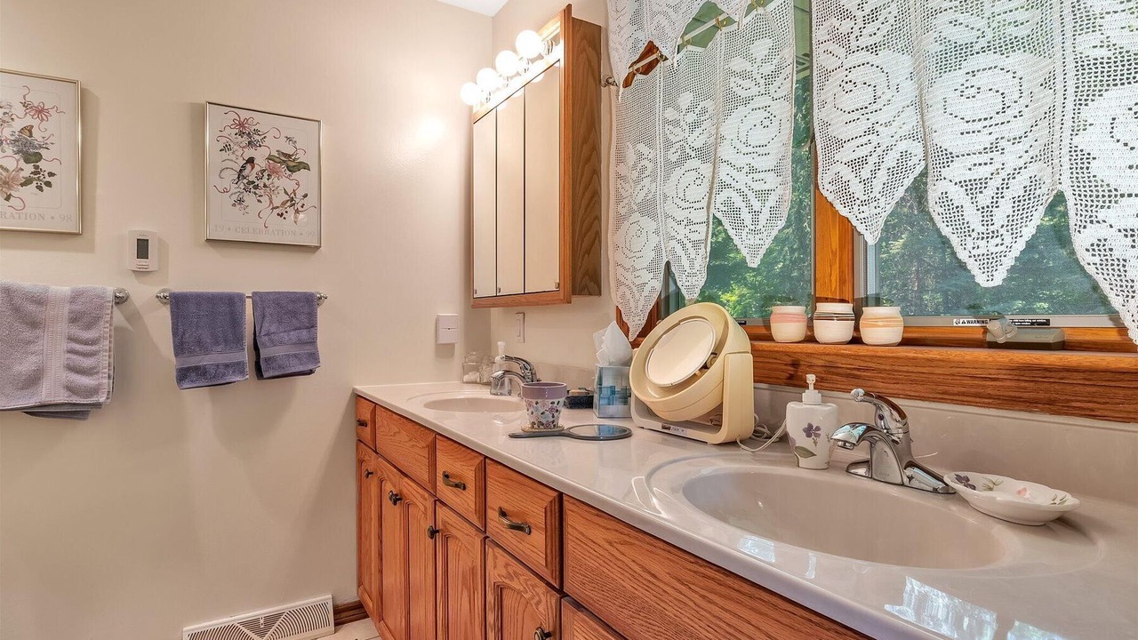Photo of Bathroom in Buchanan
