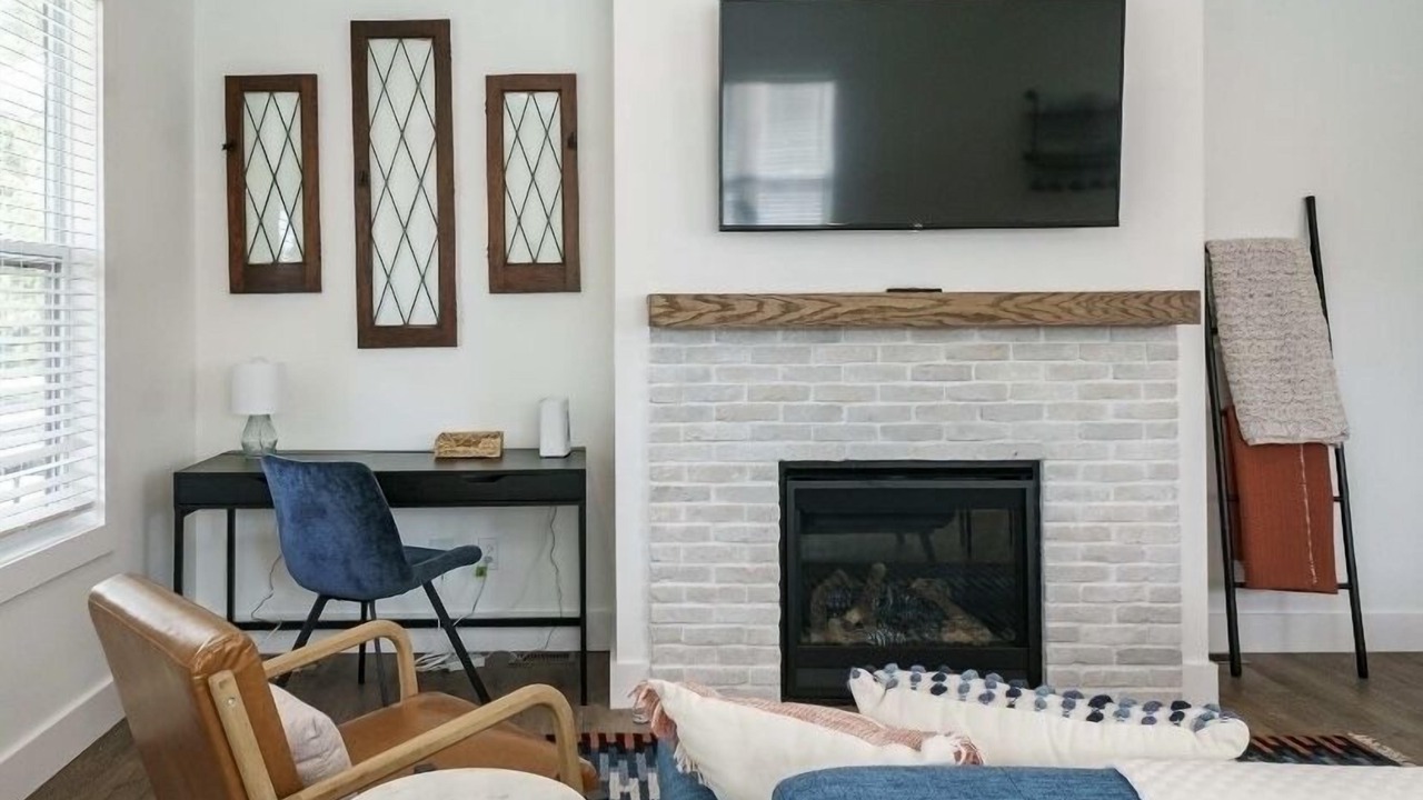 Photo of Livingroom in Northeast South Bend