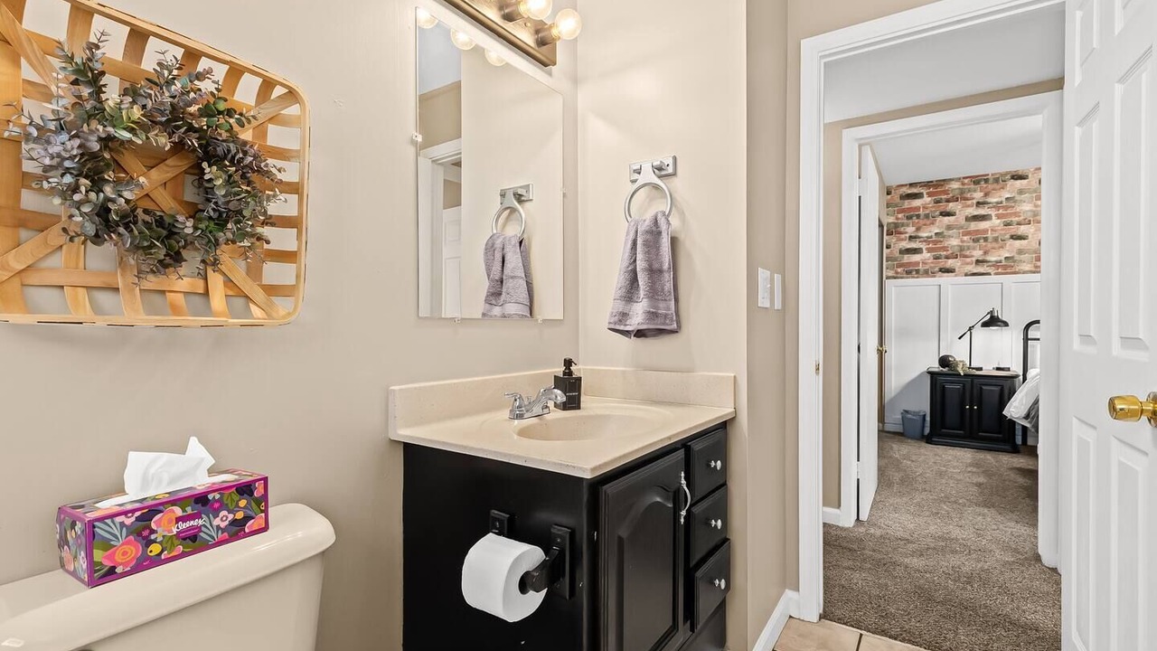 Photo of Bedroom in Hazel Park