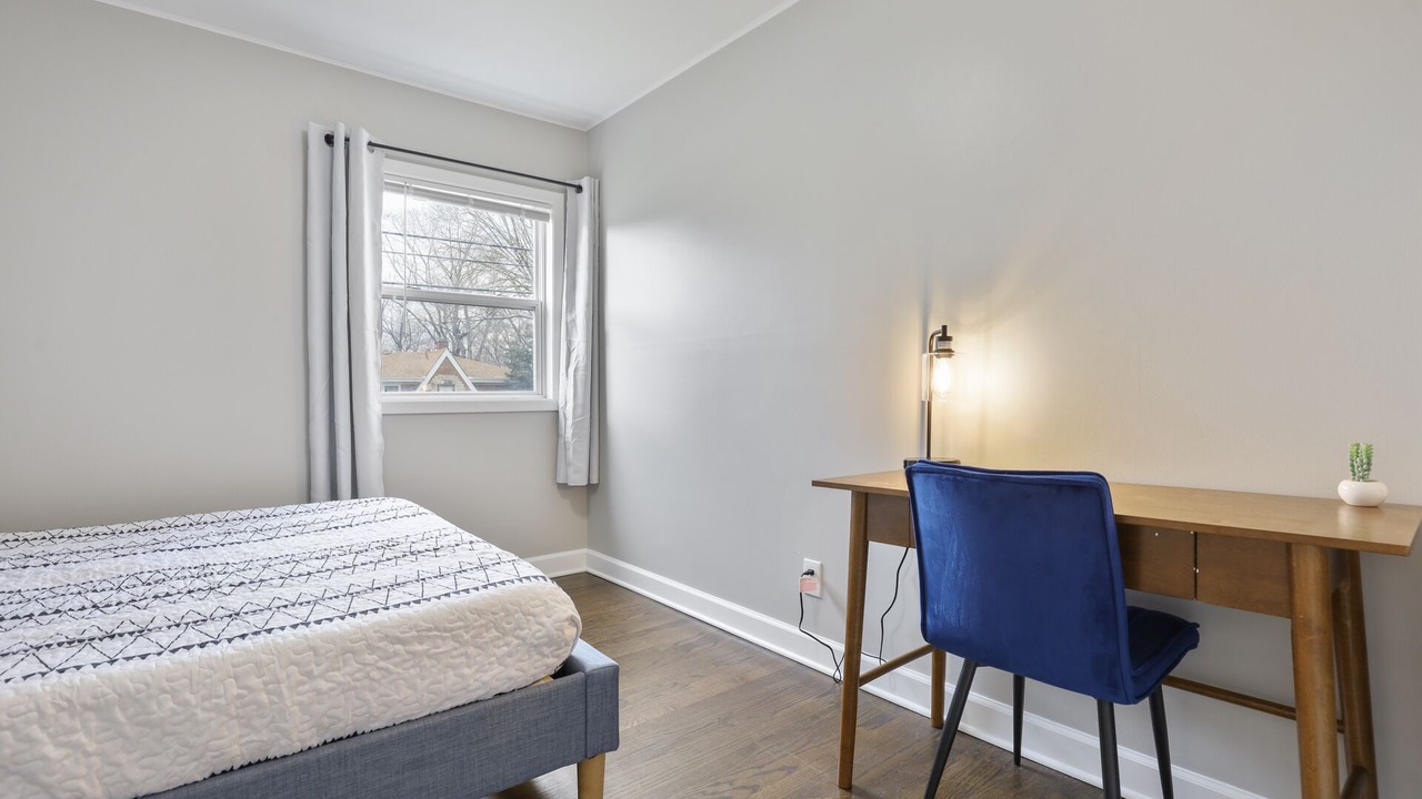 Photo of Bedroom in Homewood