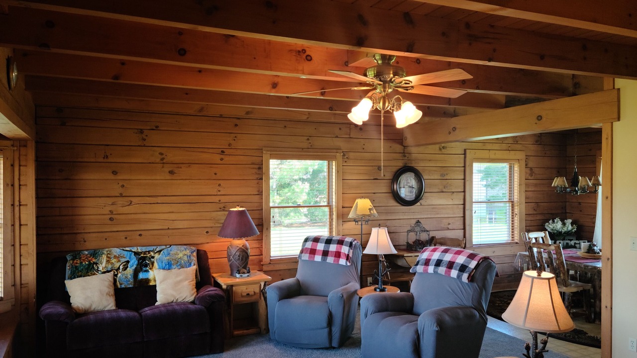 Photo of Livingroom in Goshen