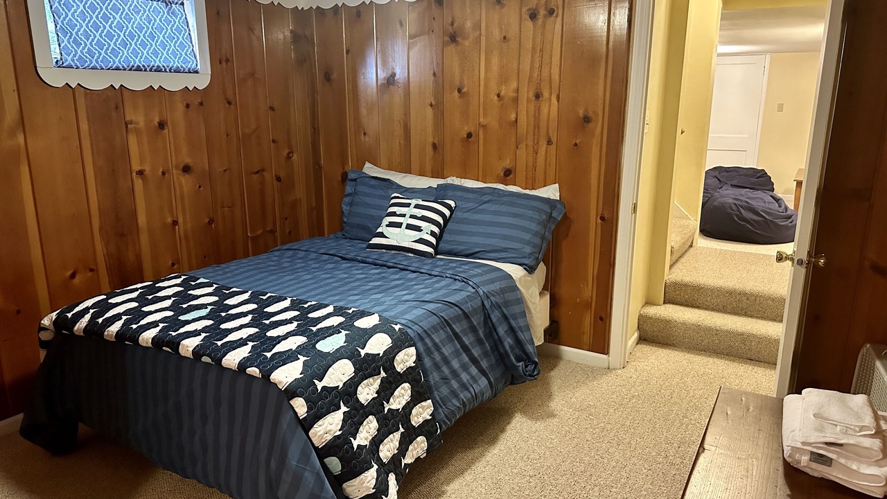Photo of Bedroom in Long Beach