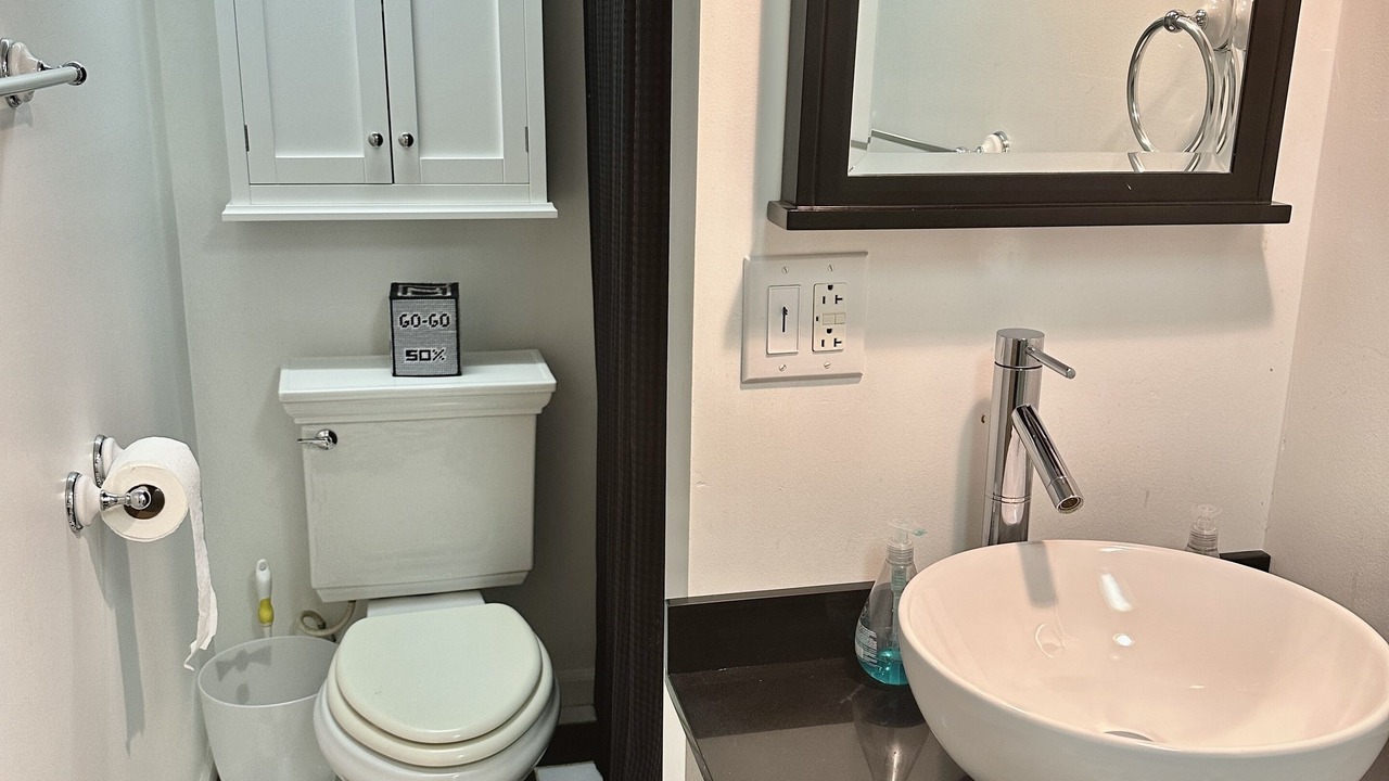Photo of Bathroom in Long Beach