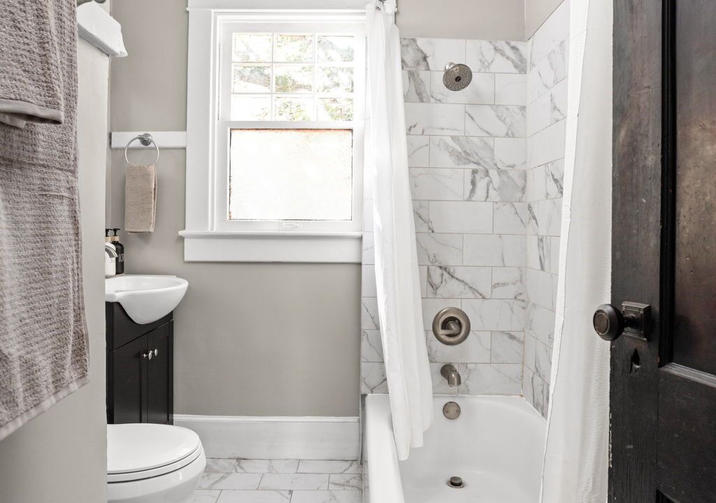 Photo of Bathroom in Meridian-Kessler