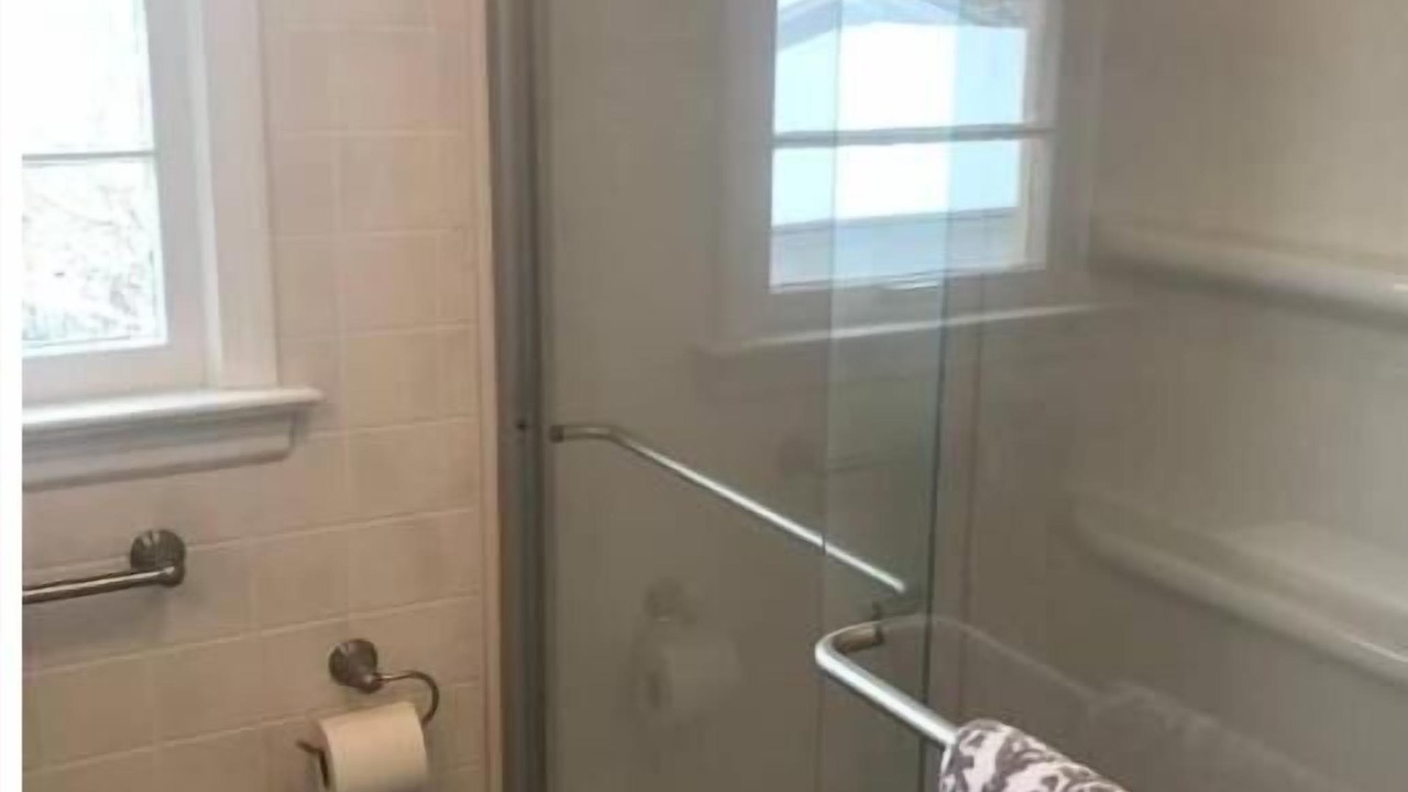 Photo of Bathroom in Olivet