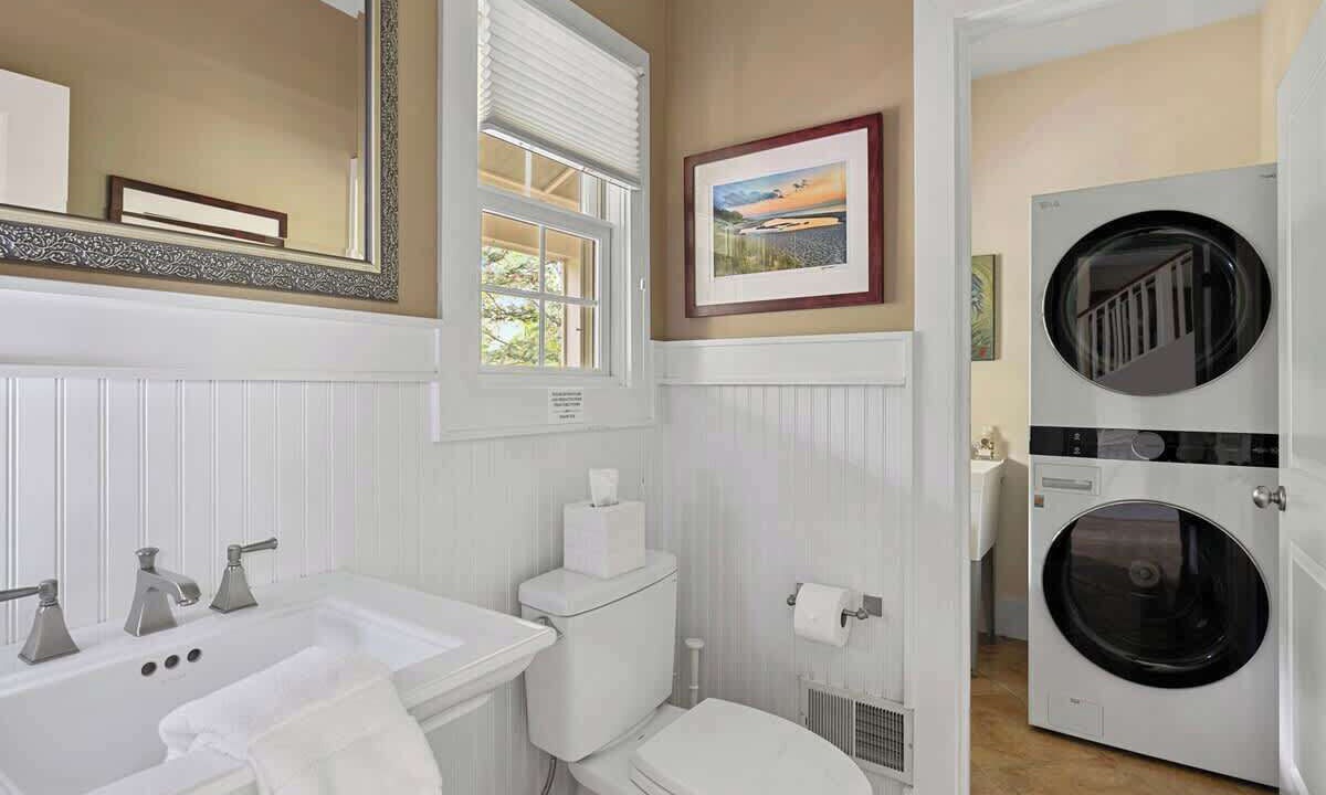Photo of Bathroom in Shorewood-Tower Hills-Harbert