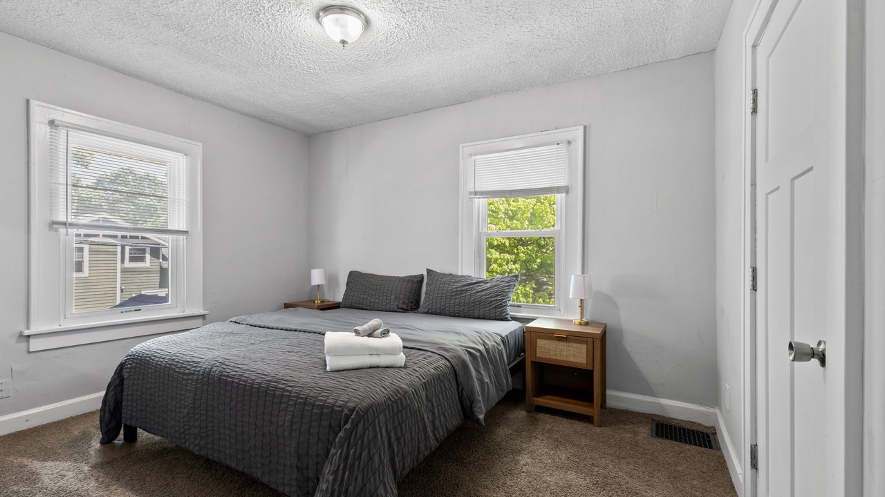 Photo of Bedroom in Meridian-Kessler