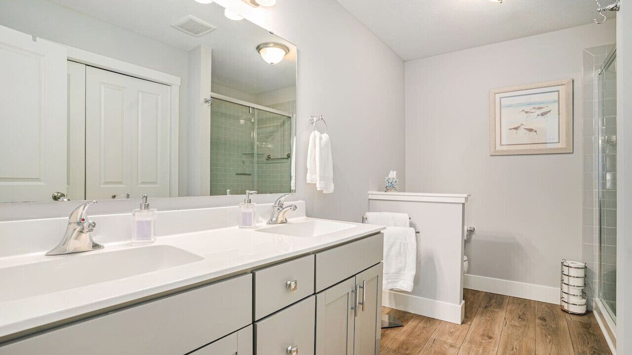 Photo of Bathroom in Miami Park