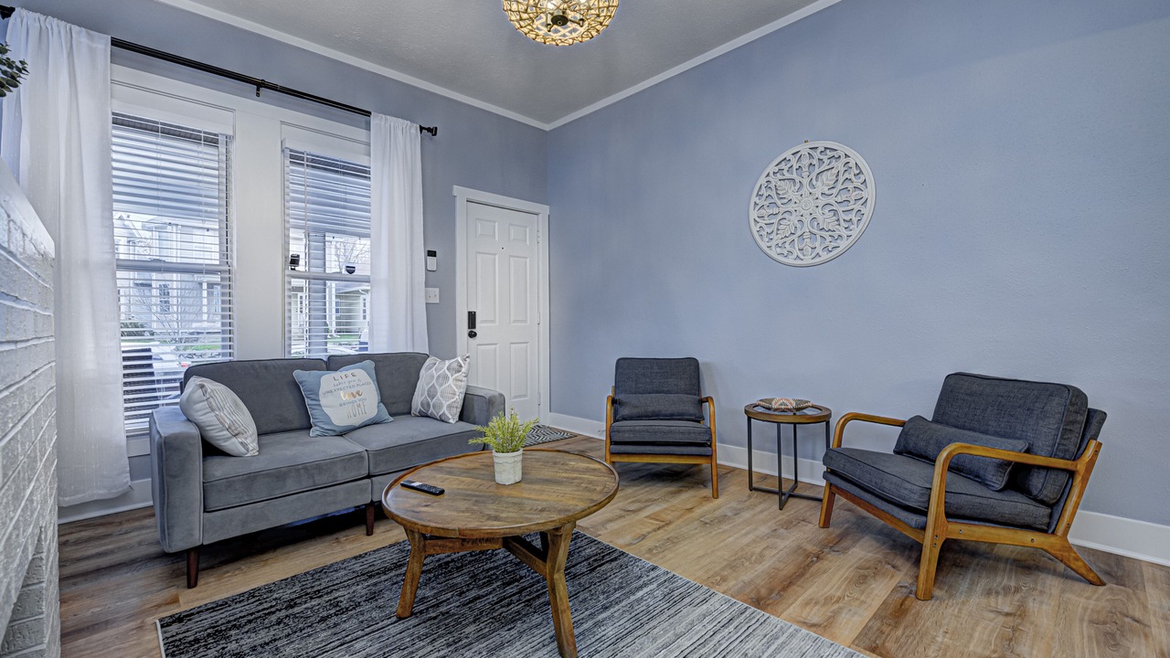 Photo of Livingroom in Near Northside