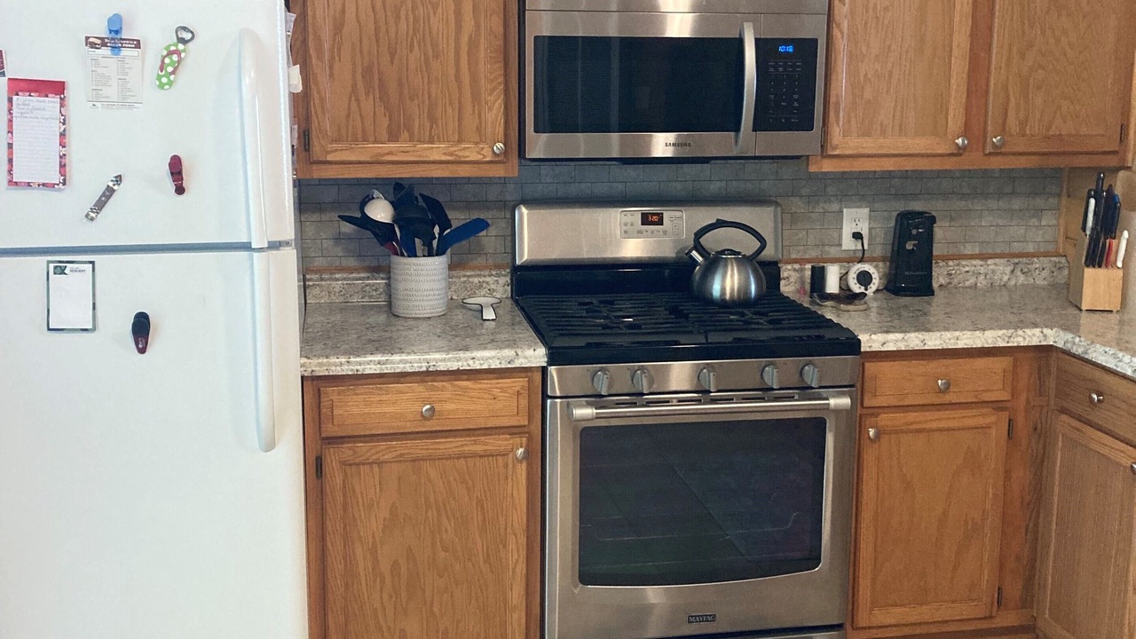 Photo of Kitchen in White Cloud