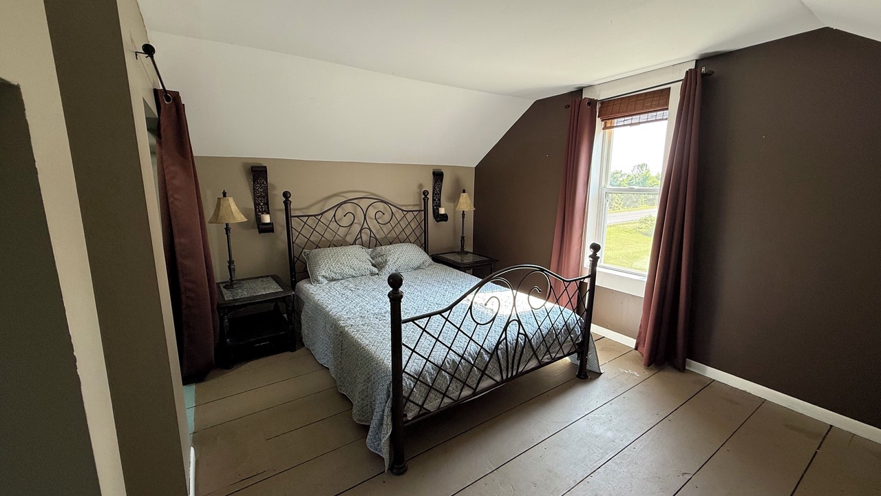 Photo of Bedroom in Grand Blanc