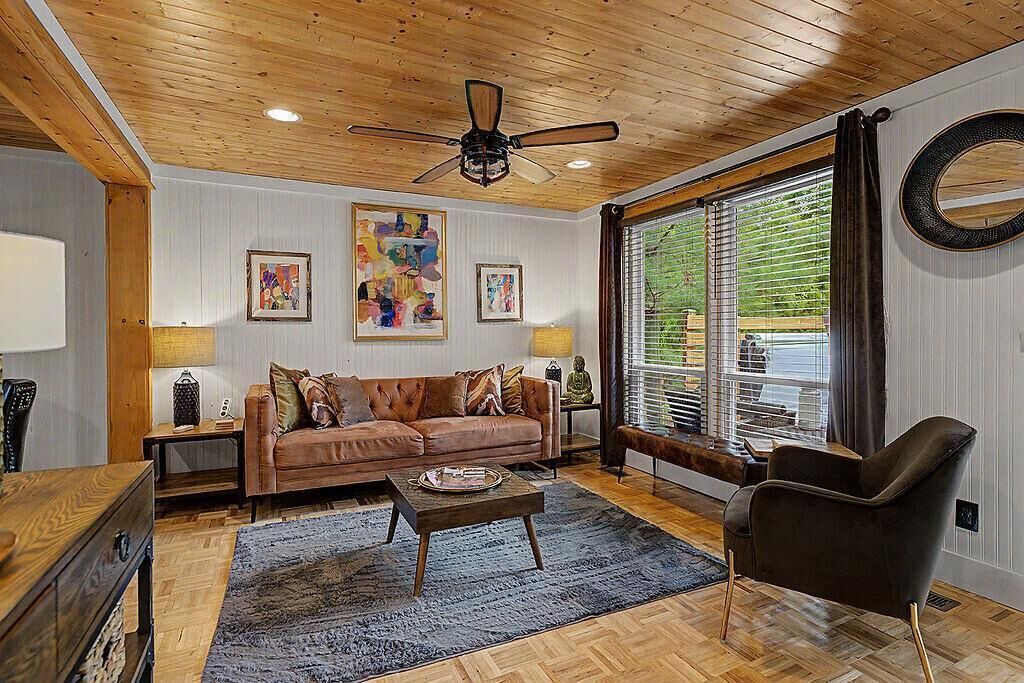 Photo of Livingroom in Saugatuck