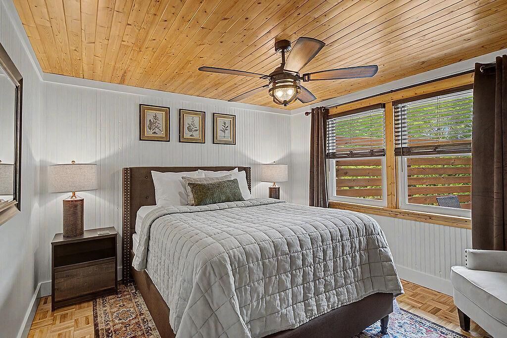 Photo of Bedroom in Saugatuck