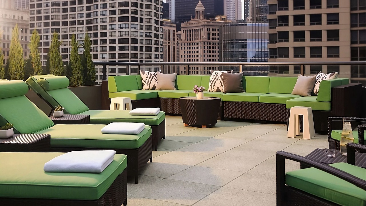 Photo of Patio Balcony in Downtown Chicago