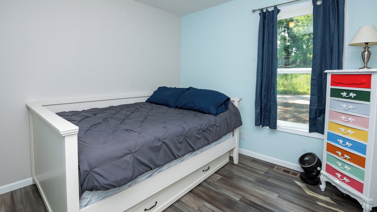 Photo of Bedroom in Sister Lakes