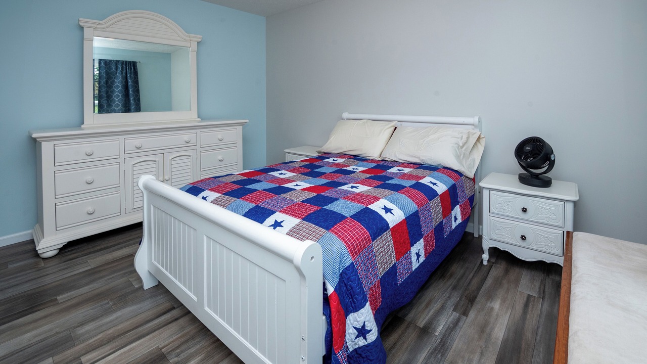 Photo of Bedroom in Sister Lakes
