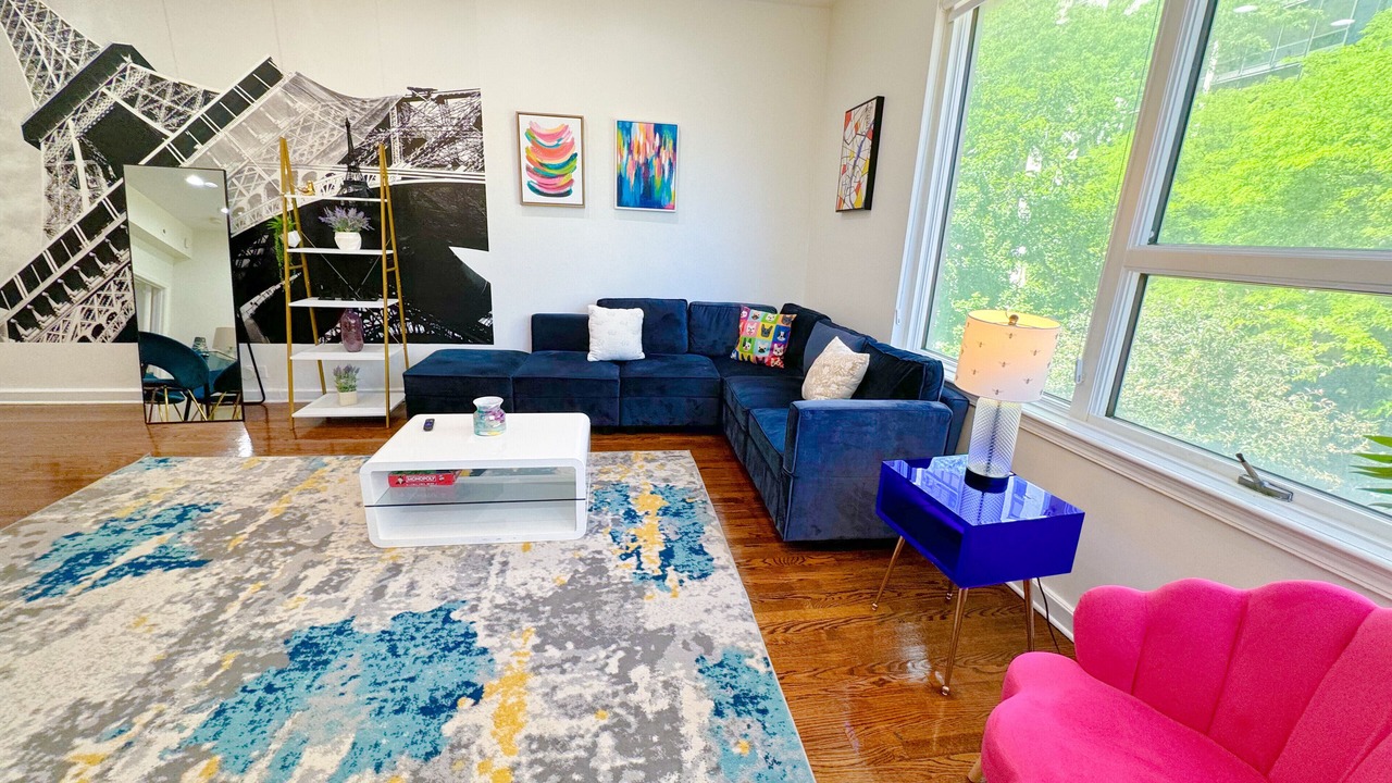 Photo of Livingroom in Rush and Division