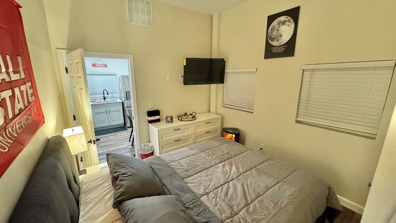Photo of Bedroom in Muncie