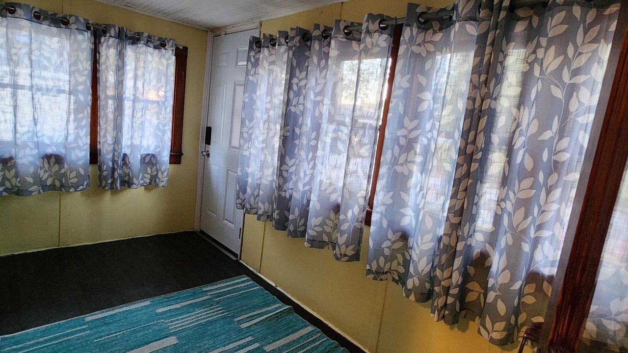 Photo of Livingroom in Monticello