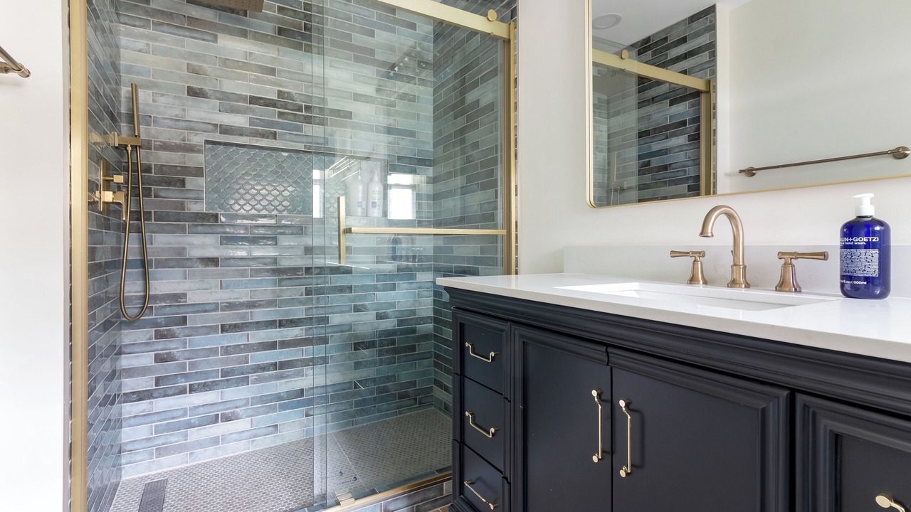 Photo of Bathroom in Glenn