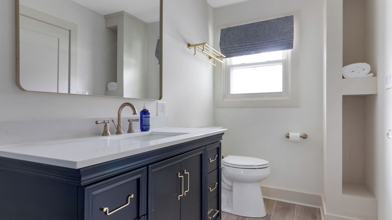 Photo of Bathroom in Glenn