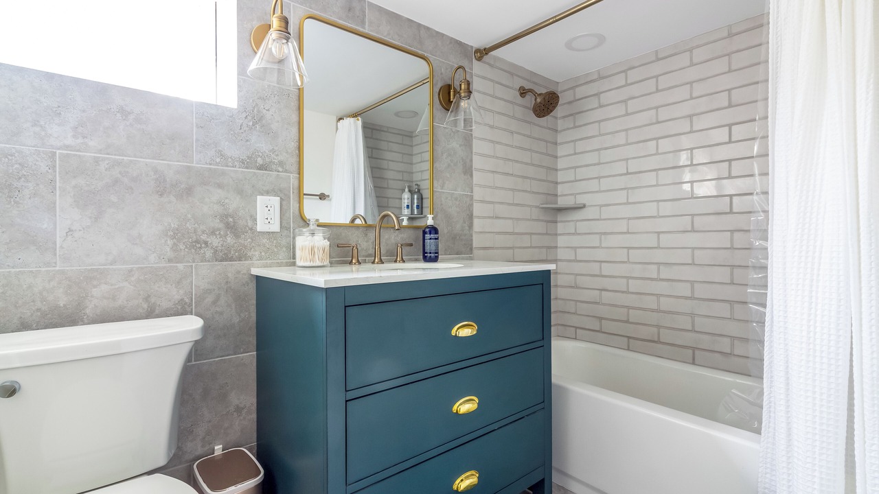 Photo of Bathroom in Glenn