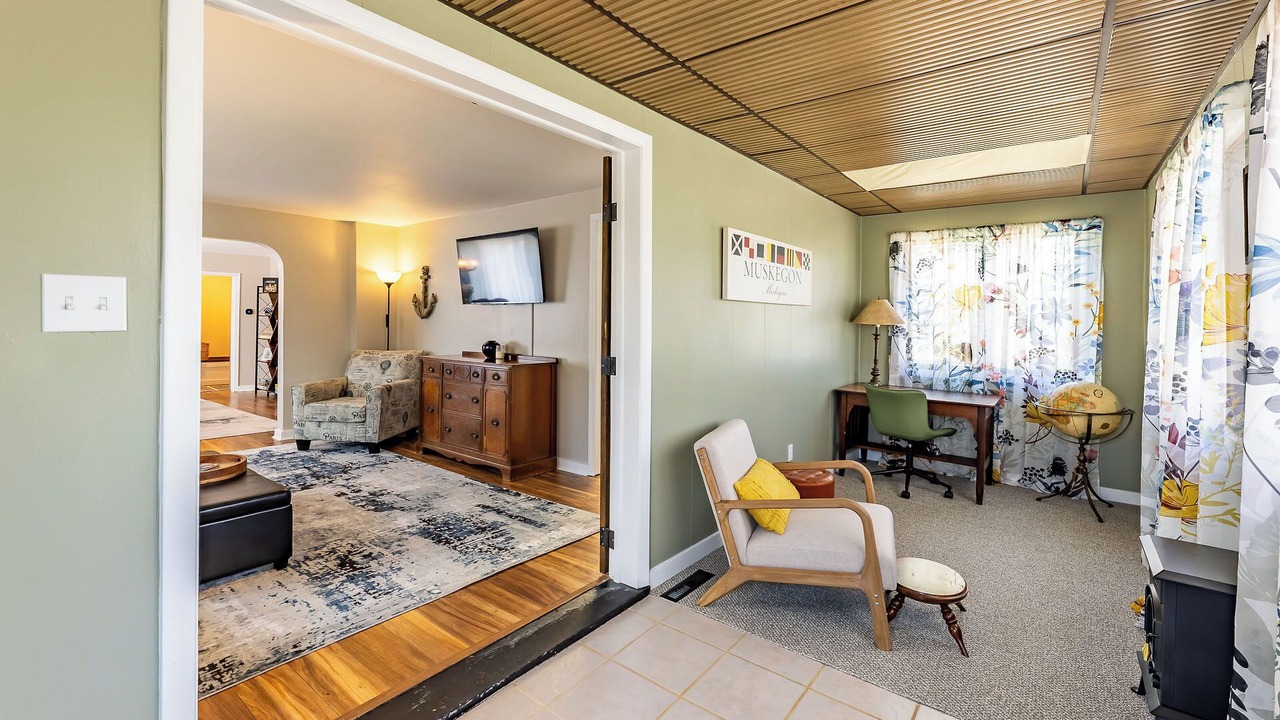 Photo of Livingroom in Lakeside