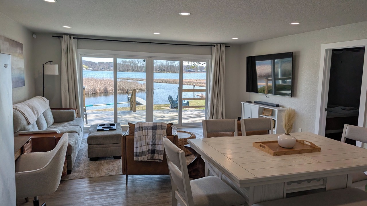 Photo of Livingroom in Hillsdale