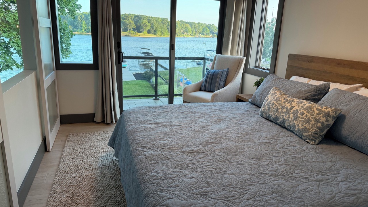 Photo of Bedroom in Norton Shores