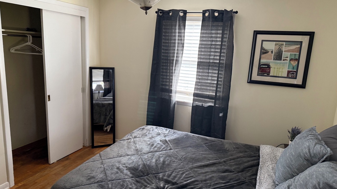 Photo of Bedroom in Battle Creek
