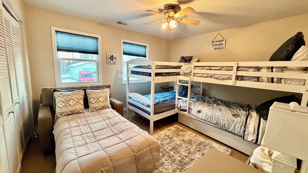 Photo of Bedroom in Paw Paw Lake