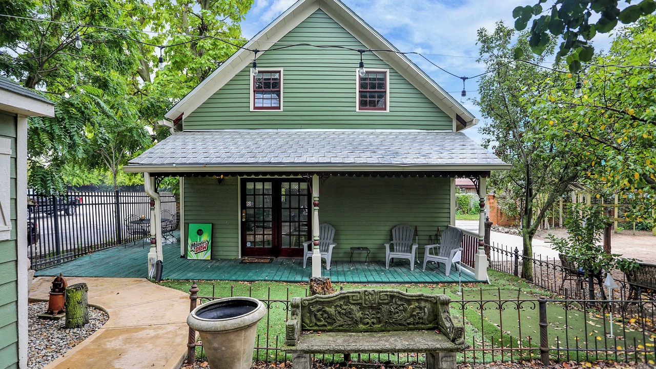 Photo of Outdoor in Babe Denny