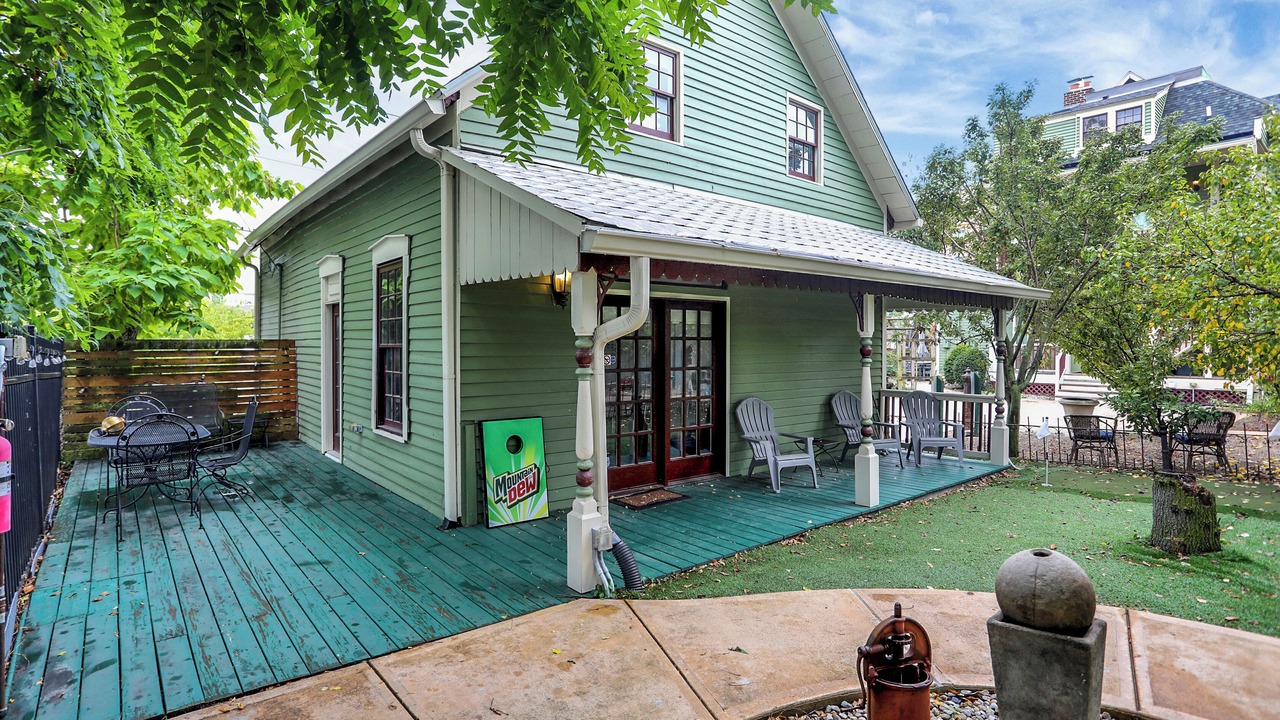 Photo of Outdoor in Babe Denny