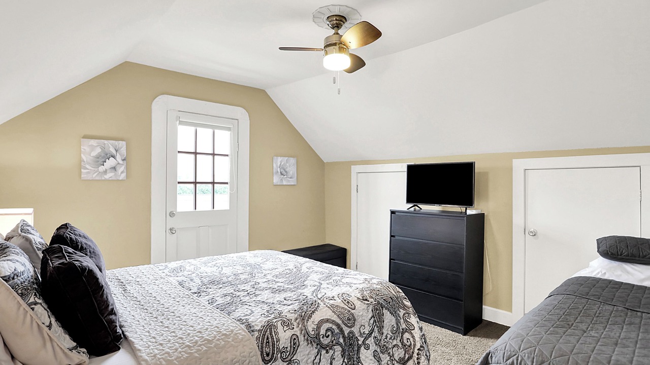 Photo of Bedroom in Babe Denny