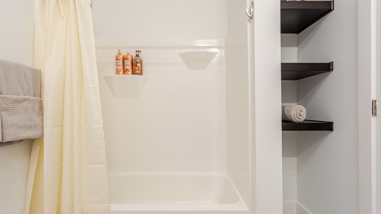 Photo of Bathroom in St. Joseph Historic Neighborhood