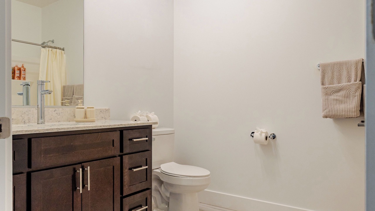 Photo of Bathroom in St. Joseph Historic Neighborhood
