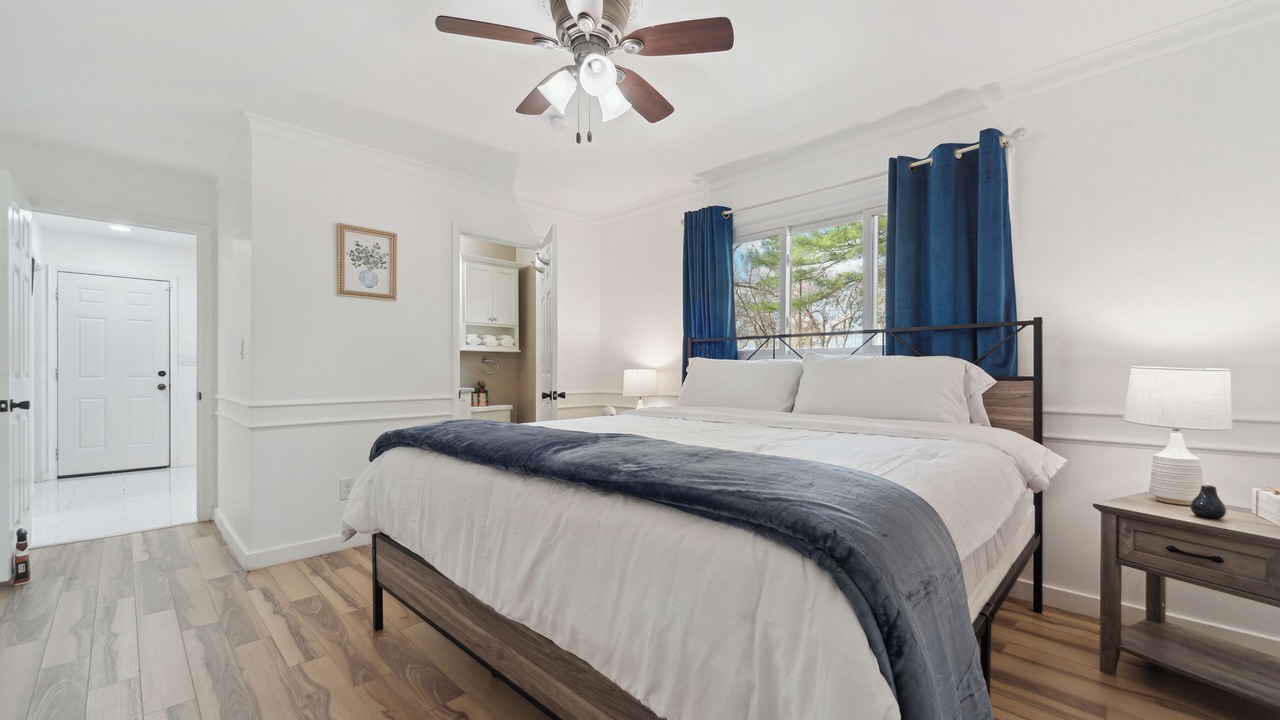 Photo of Bedroom in Battle Creek